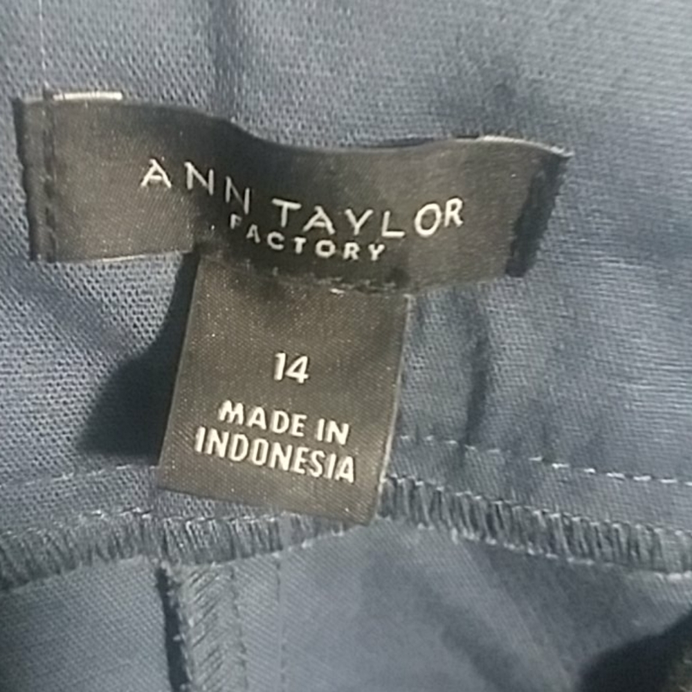 pants - Picture 2 of 7